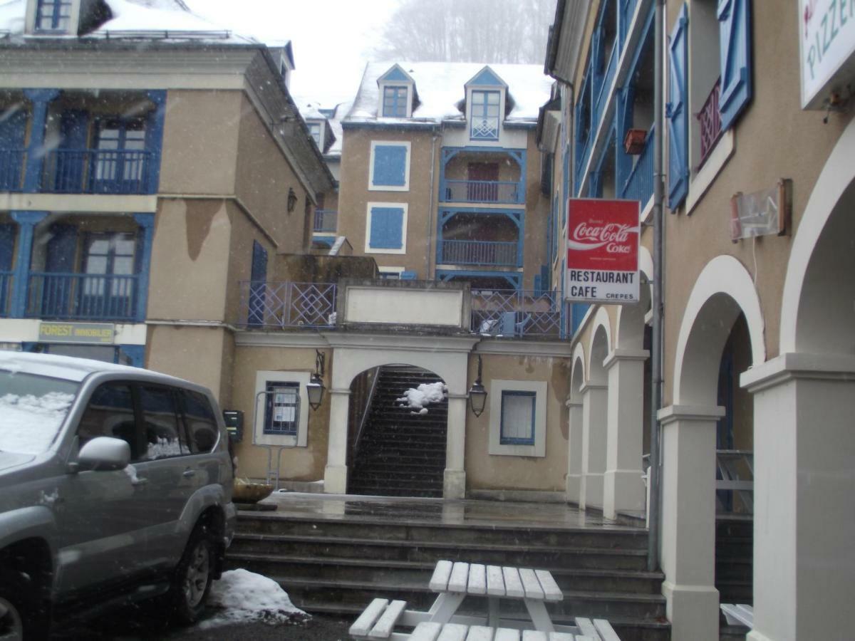Les Goutilles Sainte Marie de Campan Bagian luar foto
